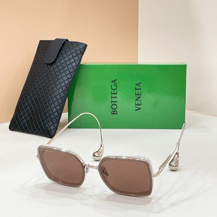 Picture of Bottega Veneta Sunglasses _SKUfw80050217fw